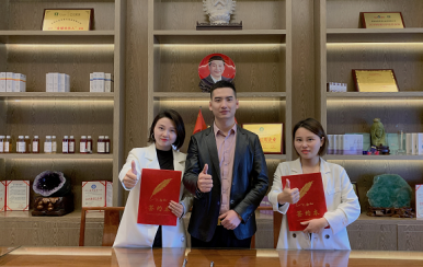 恭喜廣東深圳光明紀(jì)小姐，張小姐成功簽約加盟翌芙萊。