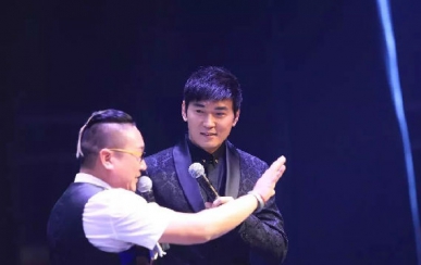 焦恩俊親臨助陣翌芙萊·炏焱集團新品發(fā)布會，開啟美和健康新征程